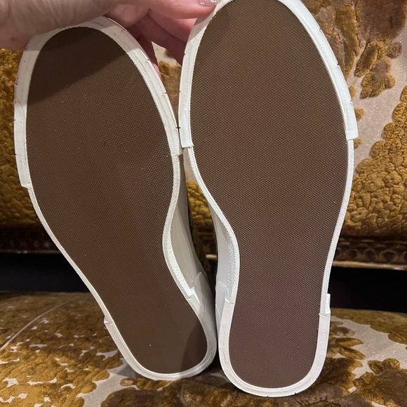 NWOT. Good News high top sneakers - Picture 5 of 5